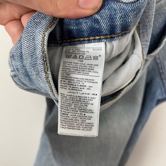 Old Navy‎ Woman's Sz 12 Light Wash Boyfriend Straight Distressed Raw Hem Jeans - Picture 8 of 10